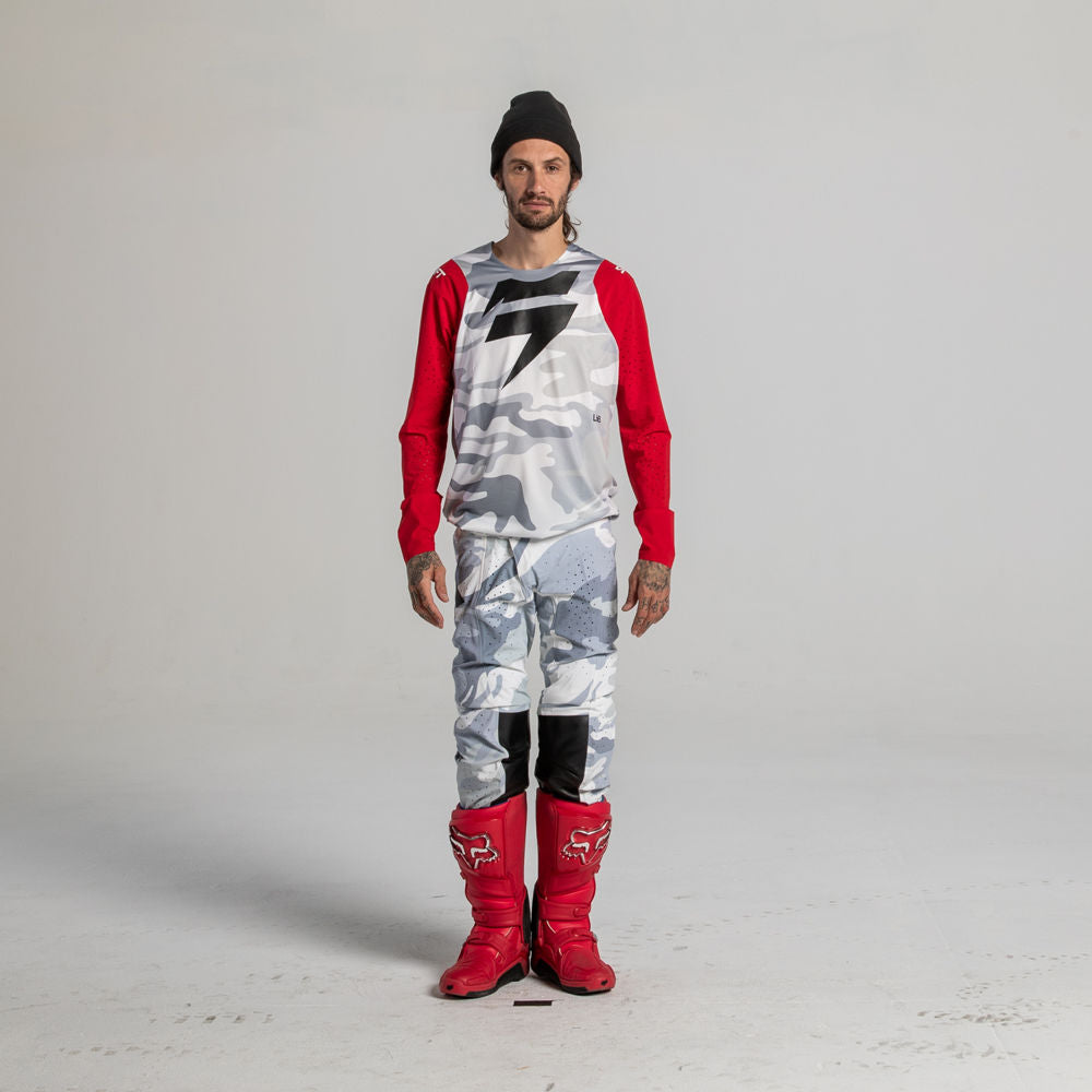 Conjunto SHIFT 3LUE LABEL SNOW CAMO 2020