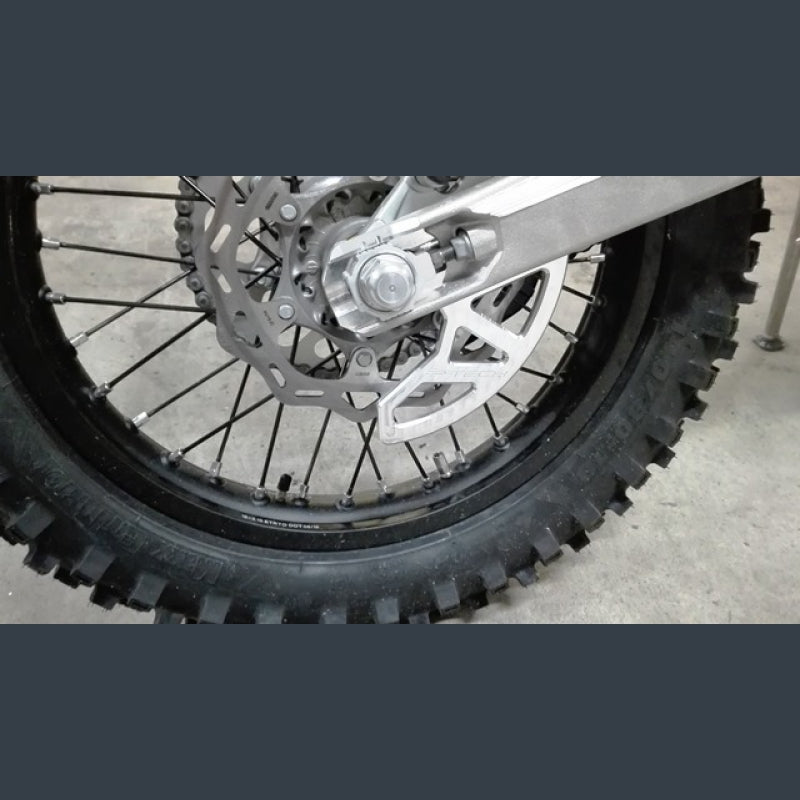 Protecção de Disco Traseiro P-TECH HUSABERG FE 250/ 350/ 390/ 400/ 450/ 501/ 550/ 570 09-14, TE 125/ 250/ 300 11-14