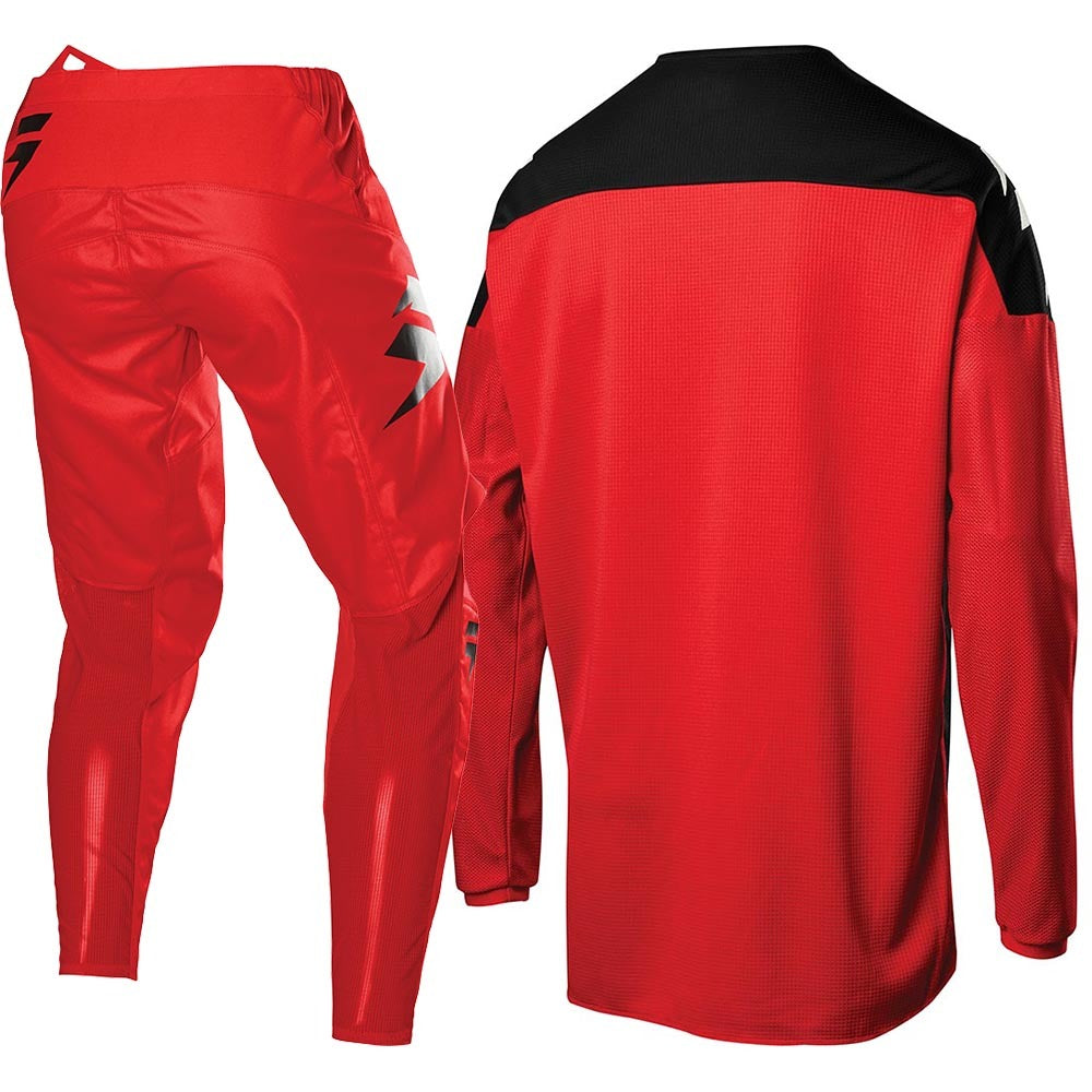 Conjunto SHIFT WHIT3 LABEL RACE 1 2020